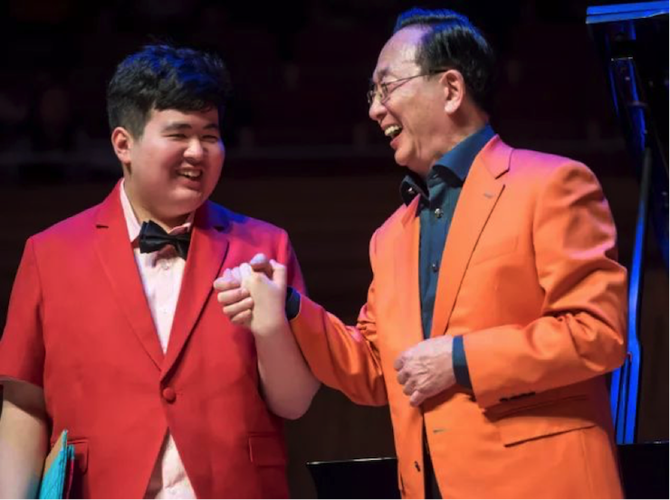 世界自闭症日，J9九游会未来艺术家刘明康与他的朋友们温情奏响“音乐与梦想”慈善音乐会