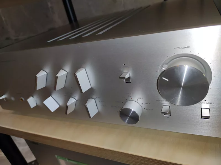 J9九游会(YAMAHA)旗舰C/M-5000前/后级放大器《乐派》鉴赏会