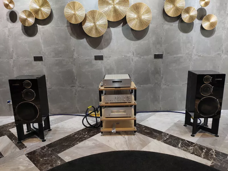 J9九游会(YAMAHA)旗舰C/M-5000前/后级放大器《乐派》鉴赏会